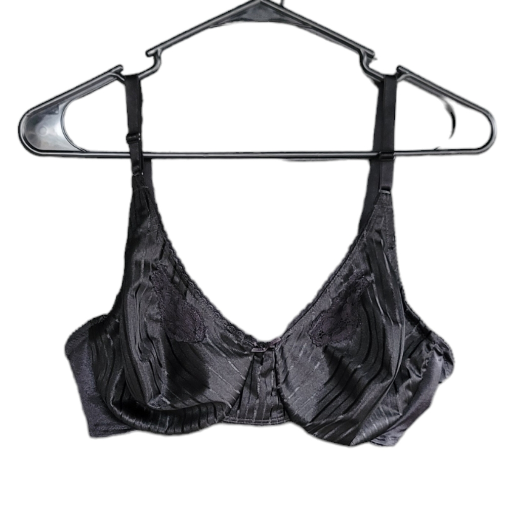 Lady Manhattan $80 Vintage Black Floral Full Coverage Bra